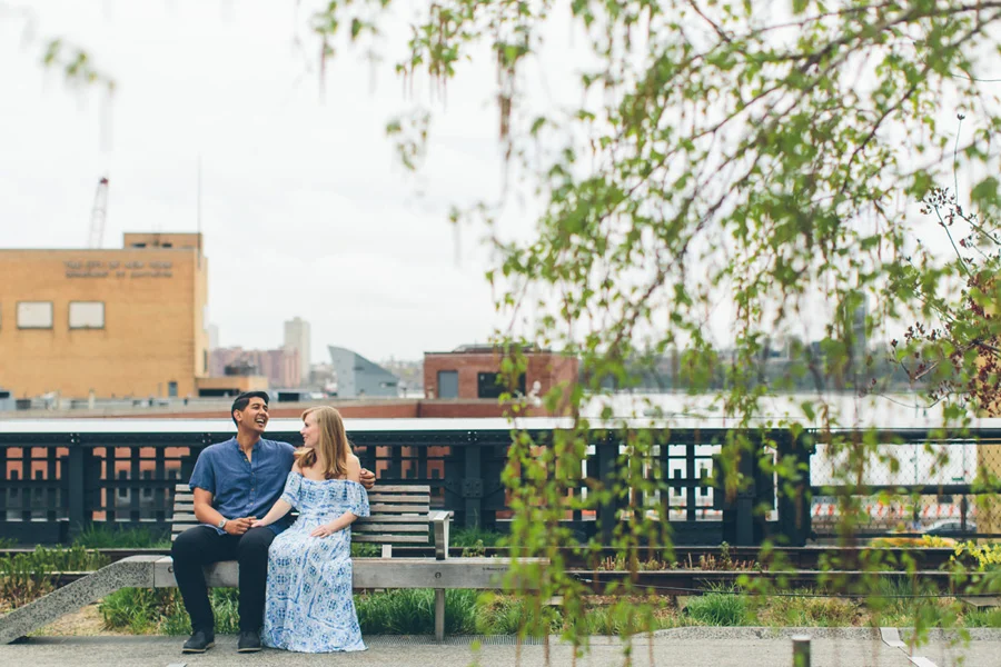A NYC FRIENDS TV SHOW INSPIRED ENGAGEMENT SESSION AT WASHINGTON SQUARE PARK IN NEW YORK CITY and The High Line