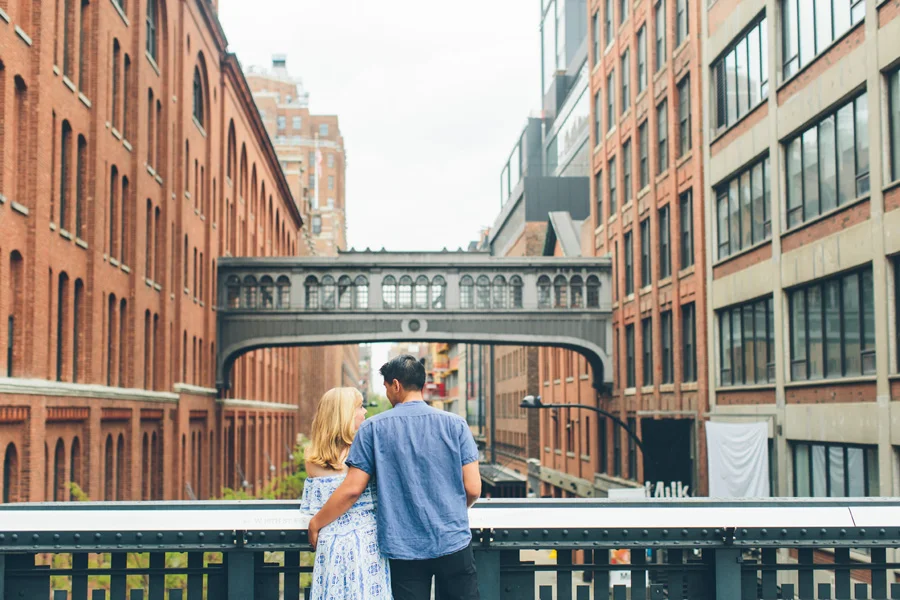 A NYC FRIENDS TV SHOW INSPIRED ENGAGEMENT SESSION AT WASHINGTON SQUARE PARK IN NEW YORK CITY and The High Line