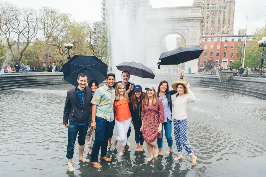A NYC FRIENDS TV SHOW INSPIRED ENGAGEMENT SESSION AT WASHINGTON SQUARE PARK IN NEW YORK CITY and The High Line