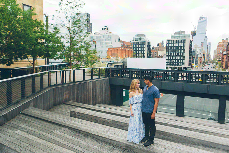 A NYC FRIENDS TV SHOW INSPIRED ENGAGEMENT SESSION AT WASHINGTON SQUARE PARK IN NEW YORK CITY and The High Line