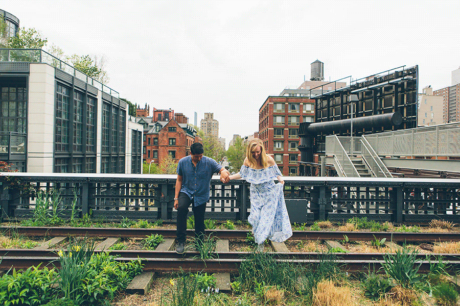 A NYC FRIENDS TV SHOW INSPIRED ENGAGEMENT SESSION AT WASHINGTON SQUARE PARK IN NEW YORK CITY and The High Line