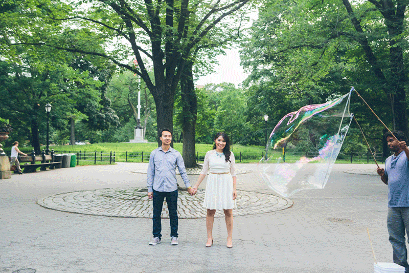 NEW-YORK-CITY-WEDDING-PHOTOGRAPHER-BROOKLYN-CENTRAL-PARK-ENGAGEMENT-PHOTOGRAPHY-CYNTHIACHUNG-0105.gif