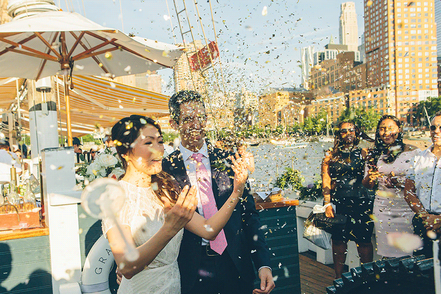 NEW-YORK-CITY-WEDDING-PHOTOGRAPHER-WEST-VILLAGE-GREENWICH-HOTEL-GRAND-BANKS-PIER-0116.gif