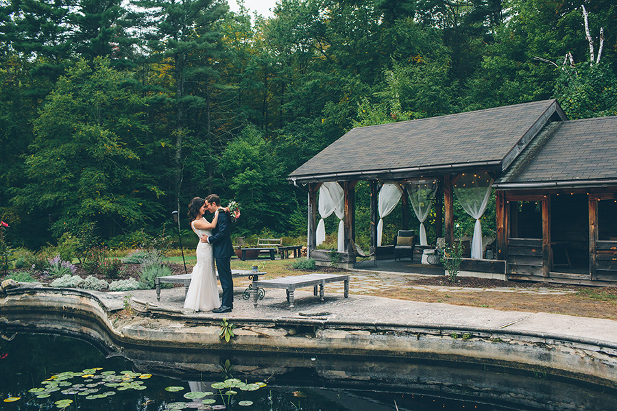 NEW-YORK-CITY-WEDDING-PHOTOGRAPHER-CATSKILLS-NY-FOXFIRE-MOUNTAIN-HOUSE-0049.jpg