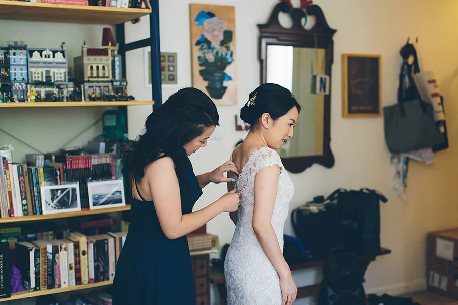 NEW-YORK-CITY-WEDDING-PHOTOGRAPHER-VINEGAR-HILL-HOUSE-INTIMATE-DUMBO-WEDDING-ELOPEMENT-MANHATTAN-BROOKLYN-WEDDING-PHOTOGRAPHY-0033.jpg
