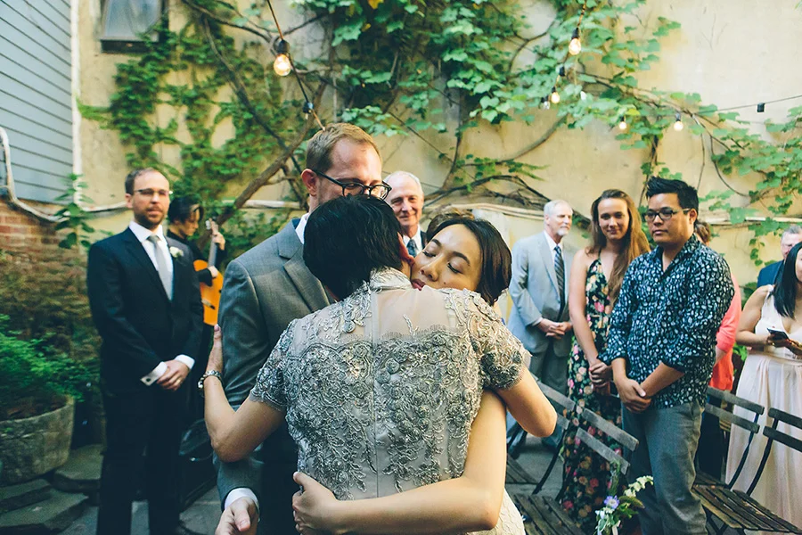 NEW-YORK-CITY-WEDDING-PHOTOGRAPHER-VINEGAR-HILL-HOUSE-INTIMATE-DUMBO-WEDDING-ELOPEMENT-MANHATTAN-BROOKLYN-WEDDING-PHOTOGRAPHY-0048.jpg