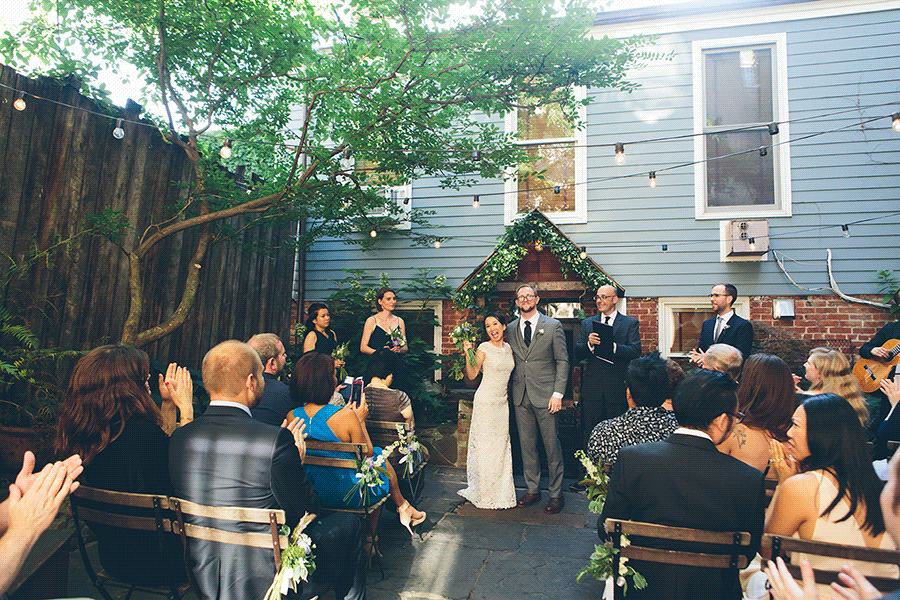 NEW-YORK-CITY-WEDDING-PHOTOGRAPHER-VINEGAR-HILL-HOUSE-INTIMATE-DUMBO-WEDDING-ELOPEMENT-MANHATTAN-BROOKLYN-WEDDING-PHOTOGRAPHY-0102.gif