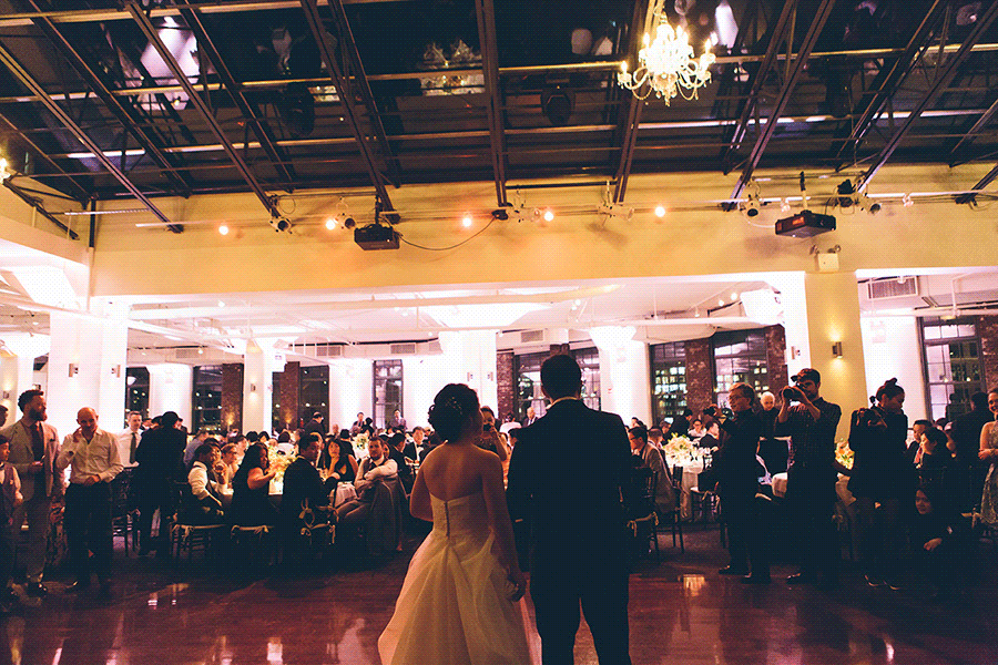 NEW-YORK-CITY-WEDDING-PHOTOGRAPHER-TRIBECA-ROOFTOP-THREE-SIXTY-VENUE-MANHATTAN-BROOKLYN-WEDDING-PHOTOGRAPHY-ANNIEROBERTY-0012.gif
