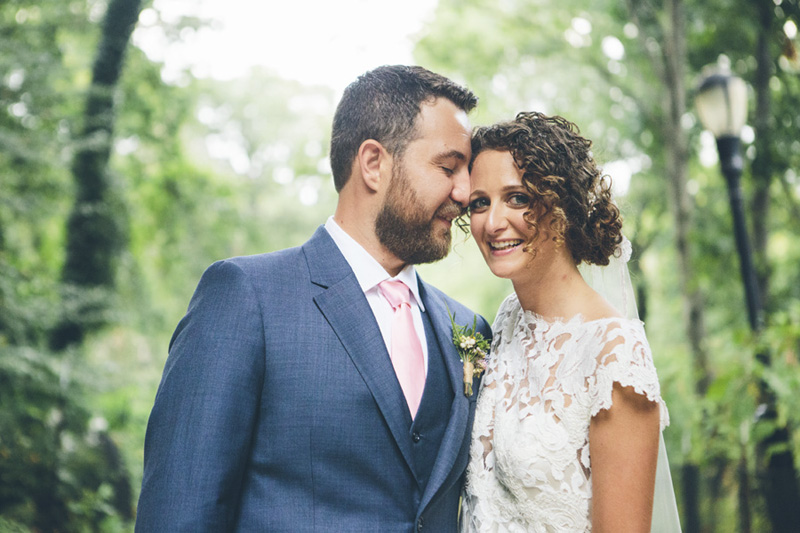 NEW-YORK-CITY-WEDDING-PHOTOGRAPHER-INTIMATE-WEDDING-NEW-LEAF-FORT-TRYON-PARK-UPPER-WEST-SIDE-NYC-ELOPEMENT-BROOKLYN-PROMENADE-CITYHALL-MANHATTAN-BROOKLYN-WEDDING-PHOTOGRAPHY-LAURENERIC-0025.jpg