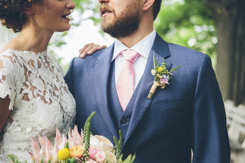 NEW-YORK-CITY-WEDDING-PHOTOGRAPHER-INTIMATE-WEDDING-NEW-LEAF-FORT-TRYON-PARK-UPPER-WEST-SIDE-NYC-ELOPEMENT-BROOKLYN-PROMENADE-CITYHALL-MANHATTAN-BROOKLYN-WEDDING-PHOTOGRAPHY-LAURENERIC-0030.jpg