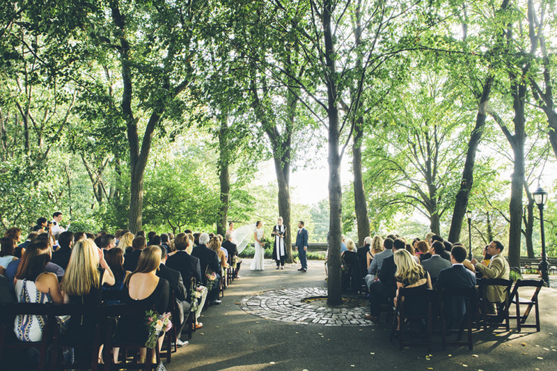 NEW-YORK-CITY-WEDDING-PHOTOGRAPHER-INTIMATE-WEDDING-NEW-LEAF-FORT-TRYON-PARK-UPPER-WEST-SIDE-NYC-ELOPEMENT-BROOKLYN-PROMENADE-CITYHALL-MANHATTAN-BROOKLYN-WEDDING-PHOTOGRAPHY-LAURENERIC-0039.jpg