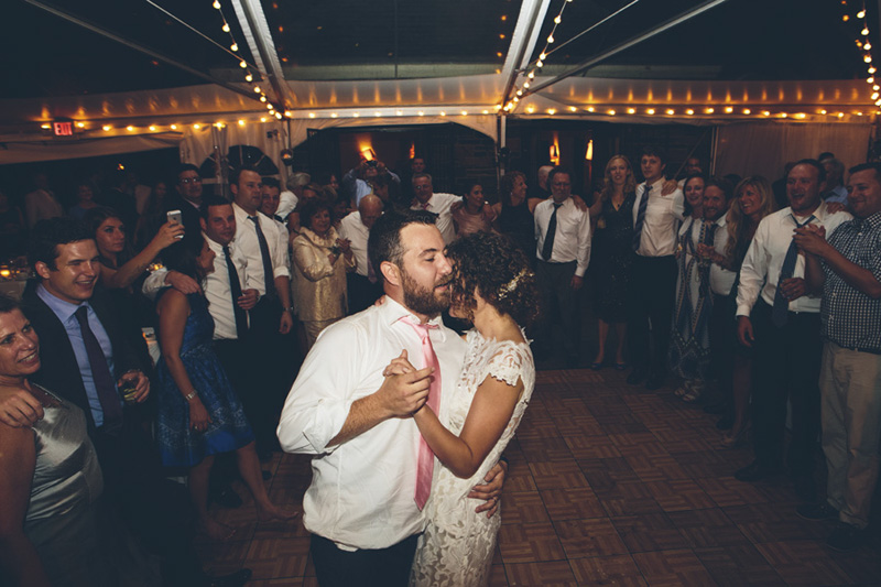 NEW-YORK-CITY-WEDDING-PHOTOGRAPHER-INTIMATE-WEDDING-NEW-LEAF-FORT-TRYON-PARK-UPPER-WEST-SIDE-NYC-ELOPEMENT-BROOKLYN-PROMENADE-CITYHALL-MANHATTAN-BROOKLYN-WEDDING-PHOTOGRAPHY-LAURENERIC-0056.jpg