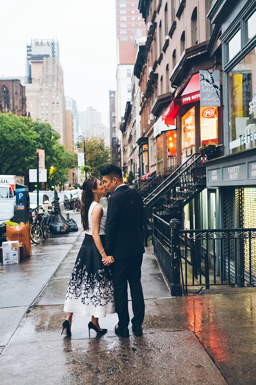 NEW-YORK-CITY-WEDDING-PHOTOGRAPHER-INTIMATE-WEDDING-ELOPEMENT-BROOKLYN-PROMENADE-CITYHALL-MANHATTAN-BROOKLYN-WEDDING-PHOTOGRAPHY-JackieAaron-0055.jpg