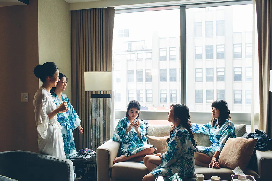 NEW-YORK-CITY-WEDDING-PHOTOGRAPHER-INTIMATE-WEDDING-DOMINICK-HOTEL-SOHO-WEDDING-TRIBECA-WEST-VILLAGE-monique-lhuillier-WEDDING-DRESS-ELOPEMENT-BROOKLYN-PROMENADE-CITYHALL-MANHATTAN-BROOKLYN-WEDDING-PHOTOGRAPHY-LAURENERIC-0014.jpg