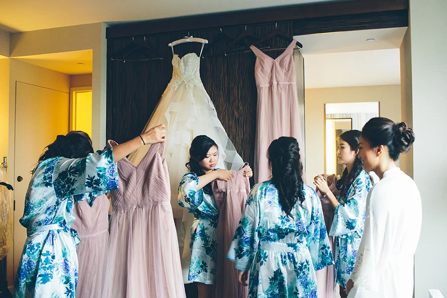 NEW-YORK-CITY-WEDDING-PHOTOGRAPHER-INTIMATE-WEDDING-DOMINICK-HOTEL-SOHO-WEDDING-TRIBECA-WEST-VILLAGE-monique-lhuillier-WEDDING-DRESS-ELOPEMENT-BROOKLYN-PROMENADE-CITYHALL-MANHATTAN-BROOKLYN-WEDDING-PHOTOGRAPHY-LAURENERIC-0016.jpg