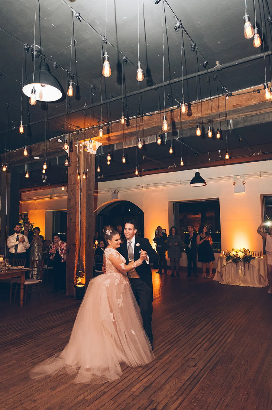 ALEXANDRA-MICHAEL-NYC-WEDDING-LIBERTY-WAREHOUSE-BROOKLYN-RECEPTION-CYNTHIACHUNG-10058.jpg