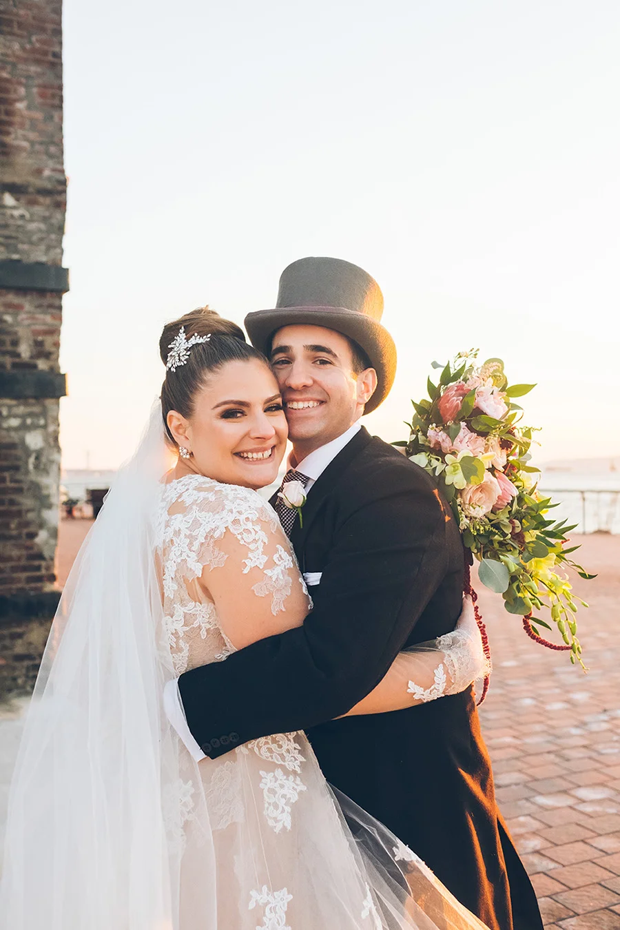 ALEXANDRA-MICHAEL-NYC-WEDDING-LIBERTY-WAREHOUSE-BROOKLYN-BRIDEANDGROOM-CYNTHIACHUNG-0247.jpg