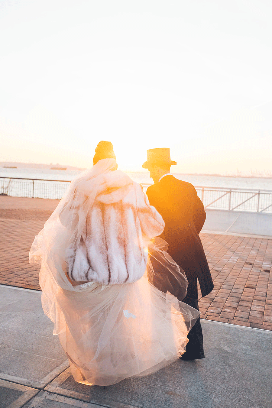 ALEXANDRA-MICHAEL-NYC-WEDDING-LIBERTY-WAREHOUSE-BROOKLYN-GIFS-CYNTHIACHUNG-0031.gif