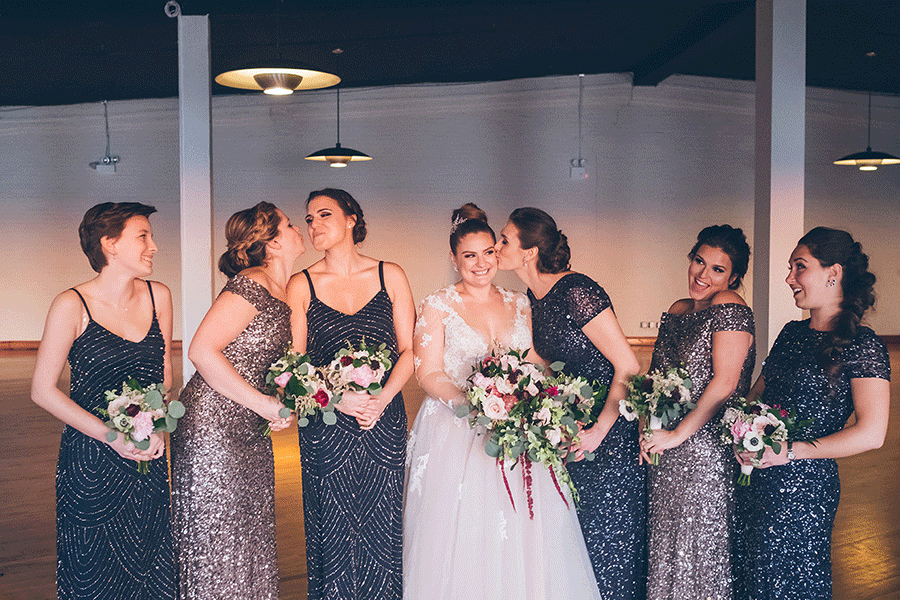 ALEXANDRA-MICHAEL-NYC-WEDDING-LIBERTY-WAREHOUSE-BROOKLYN-GIFS-CYNTHIACHUNG-0008.gif