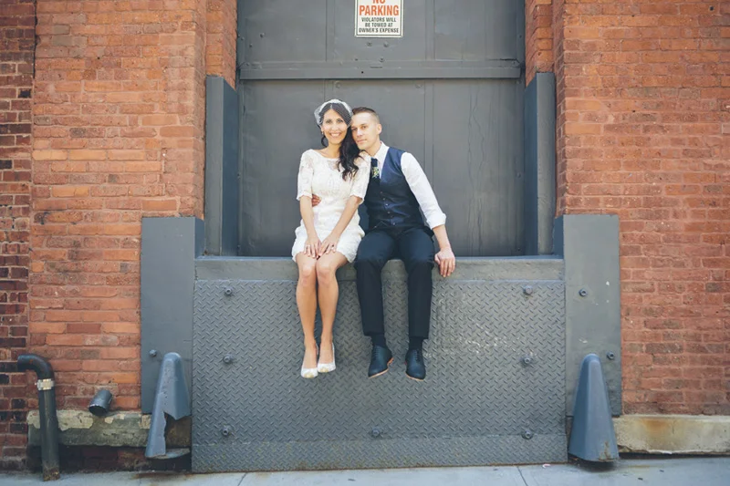 NEW-YORK-CITY-WEDDING-PHOTOGRAPHER-NY-CITYHALL-ELOPEMENT-ENGAGEMENT-PHOTOGRAPHY-INTIMATE-WEDDING-BROOKLYN-SOHO-GRAFFITI-URBAN-WEDDING-STYLE-020.jpg