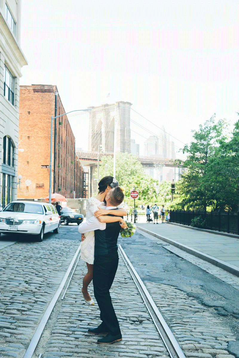NEW-YORK-CITY-WEDDING-PHOTOGRAPHER-NY-CITYHALL-ELOPEMENT-ENGAGEMENT-PHOTOGRAPHY-INTIMATE-WEDDING-BROOKLYN-SOHO-GRAFFITI-URBAN-WEDDING-STYLE-025.gif