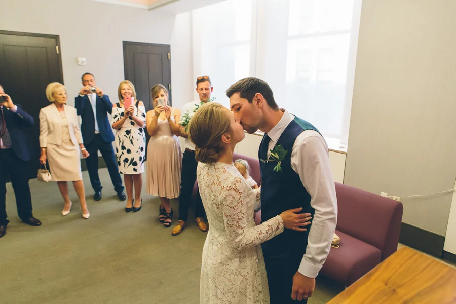 NYC-WEDDING-PHOTOGRAPHER-NY-CITYHALL-DESTINATION-ELOPEMENT-INTIMATE-WEDDING-CENTRAL-PARK-BROOKLYN-WEDDING-WILLIAMSBURG-SOHO-CHELSEA-THE-HIGH-LINE-017.jpg
