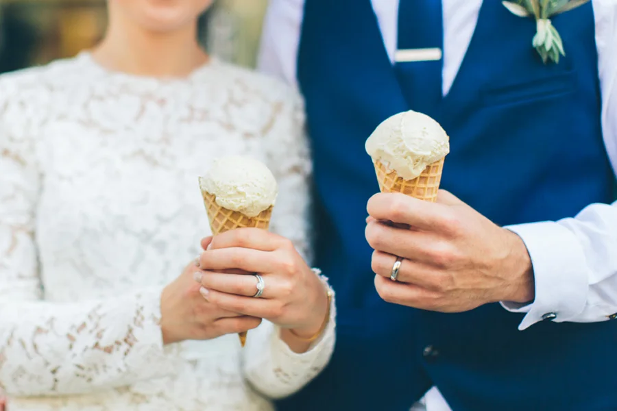 NYC-WEDDING-PHOTOGRAPHER-NY-CITYHALL-DESTINATION-ELOPEMENT-INTIMATE-WEDDING-CENTRAL-PARK-BROOKLYN-WEDDING-WILLIAMSBURG-SOHO-CHELSEA-THE-HIGH-LINE-028.jpg