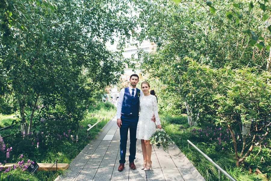 NYC-WEDDING-PHOTOGRAPHER-NY-CITYHALL-DESTINATION-ELOPEMENT-INTIMATE-WEDDING-CENTRAL-PARK-BROOKLYN-WEDDING-WILLIAMSBURG-SOHO-CHELSEA-THE-HIGH-LINE-054.jpg