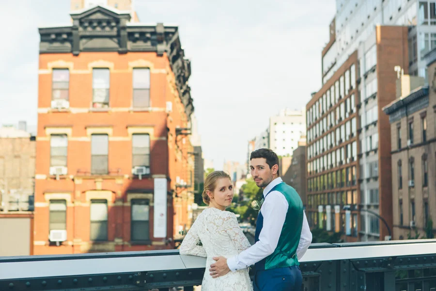 NYC-WEDDING-PHOTOGRAPHER-NY-CITYHALL-DESTINATION-ELOPEMENT-INTIMATE-WEDDING-CENTRAL-PARK-BROOKLYN-WEDDING-WILLIAMSBURG-SOHO-CHELSEA-THE-HIGH-LINE-057.jpg