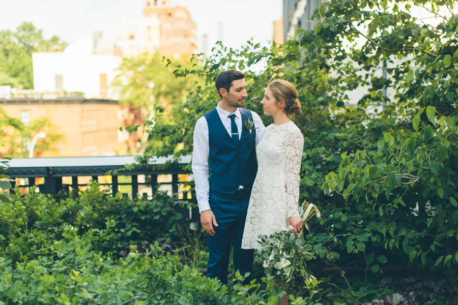 NYC-WEDDING-PHOTOGRAPHER-NY-CITYHALL-DESTINATION-ELOPEMENT-INTIMATE-WEDDING-CENTRAL-PARK-BROOKLYN-WEDDING-WILLIAMSBURG-SOHO-CHELSEA-THE-HIGH-LINE-059.jpg