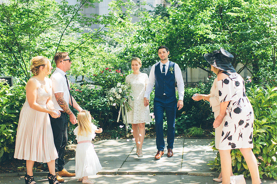 NYC-WEDDING-PHOTOGRAPHER-NY-CITYHALL-DESTINATION-ELOPEMENT-INTIMATE-WEDDING-CENTRAL-PARK-BROOKLYN-WEDDING-WILLIAMSBURG-SOHO-CHELSEA-THE-HIGH-LINE-066.gif