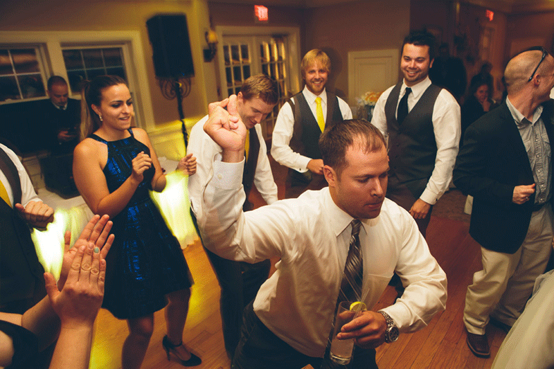 BOSTON-WEDDING-PHOTOGRAPHER-MASSACHUSETTS-CAPE-COD-WEDDING-MA-PHOTOGRAPHY-035.gif