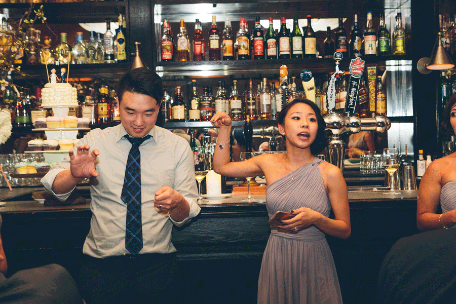 NYC-WEDDING-PHOTOGRAPHER-NY-CITYHALL-DESTINATION-ELOPEMENT-INTIMATE-WEDDING-BROOKLYN-WEDDING-THE-HIGH-LINE-Locanda-VERDE-RESTAURANT-WEDDING-069.gif