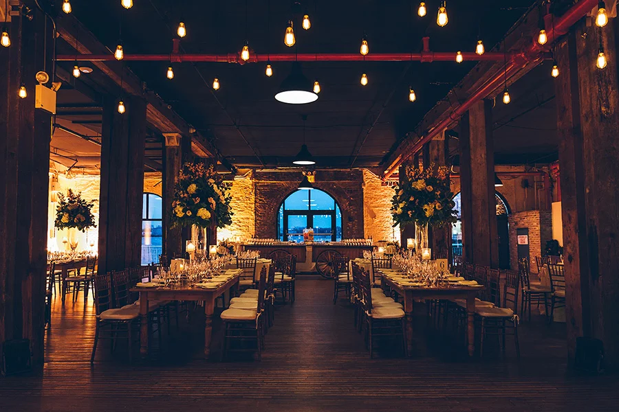 ALEXANDRA-MICHAEL-NYC-WEDDING-LIBERTY-WAREHOUSE-BROOKLYN-DETAILS-CYNTHIACHUNG-0019.jpg