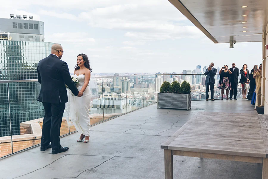 CHARISSE-AARON-NYC-WEDDING-CYNTHIACHUNG-FIRSTLOOK-0022.jpg