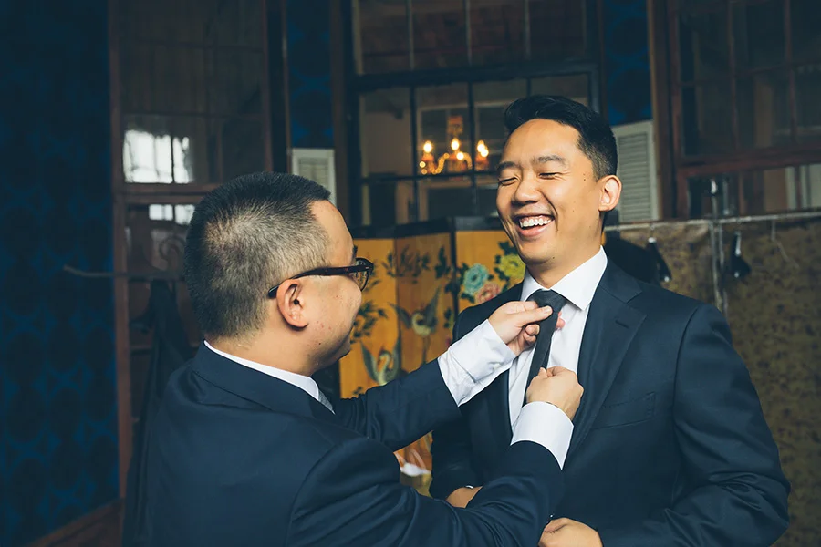 LIN-JOEY-NYC-WEDDING-METROPOLITANBUILDING-GROOMPREP-CYNTHIACHUNG-0025.jpg
