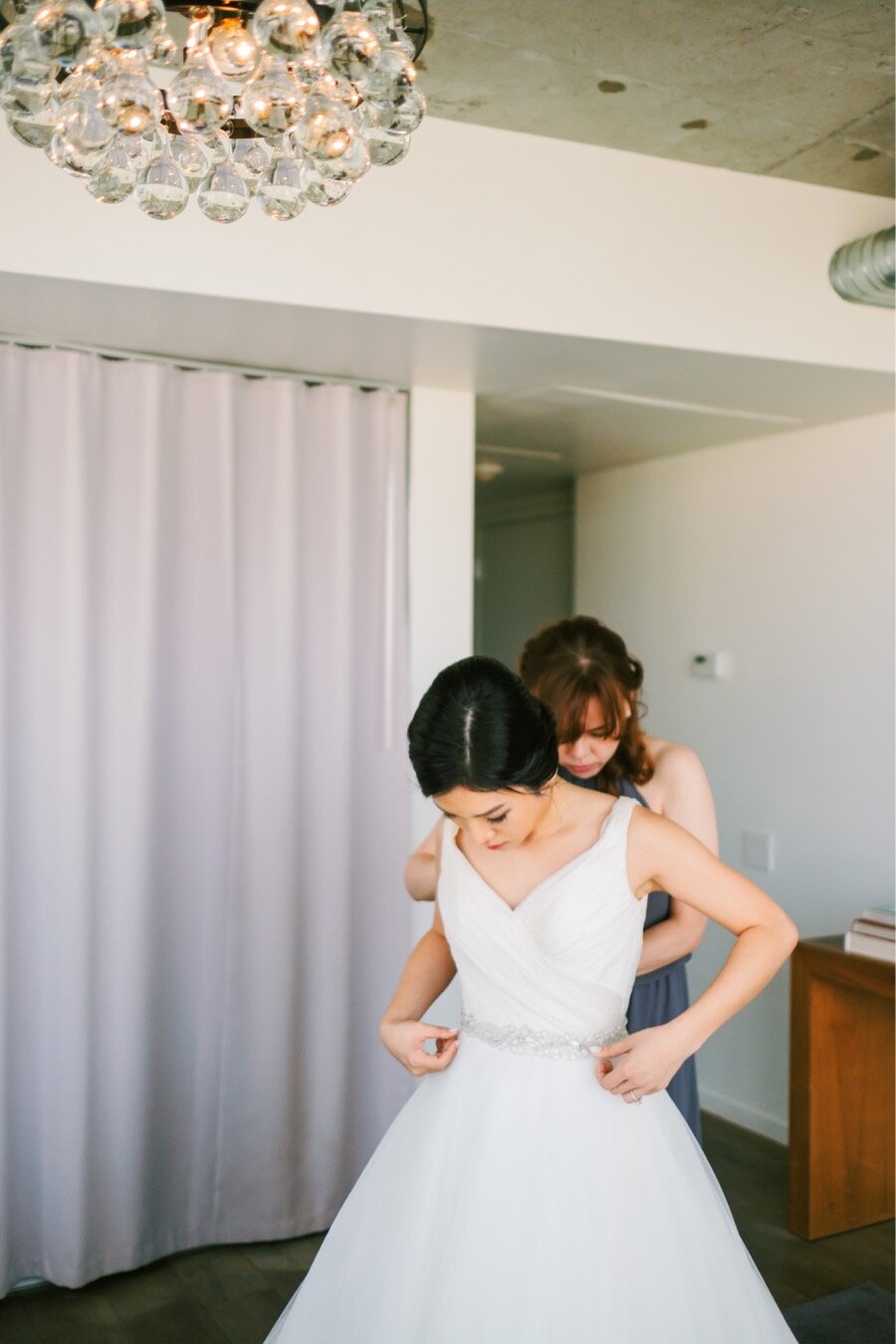 THE-NOMAD-HOTEL-WEDDING-JEFFERSON-MARKET-GARDEN-INTIMATE-WEDDING-CEREMONY-ELEVEN-MADISON-PARK-WEDDING-CC00010011.jpg