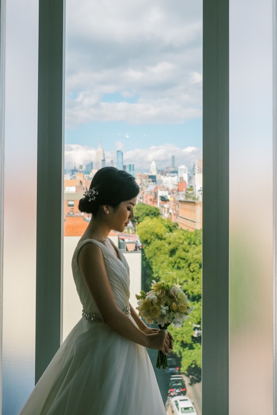 THE-NOMAD-HOTEL-WEDDING-JEFFERSON-MARKET-GARDEN-INTIMATE-WEDDING-CEREMONY-ELEVEN-MADISON-PARK-WEDDING-CC00010019.jpg