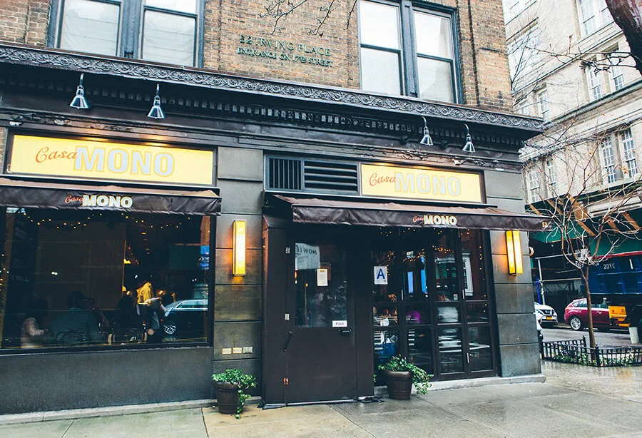 NEW-YORK-CITY-ELOPEMENT-PHOTOGRAPHER-PHOTOGRAPHY-INTIMATE-WEDDING-LOCATIONS-SPACES-RECEPTION-SMALL-RECEPTION-CASA-MONO0074.jpg