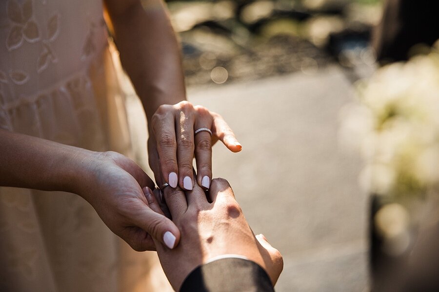 NYC-BROOKLYN-BRIDGE-PARK-DUMB0ELOPEMENT-INTIMATE-WEDDING-CEREMONY-CONBON-0033.jpg