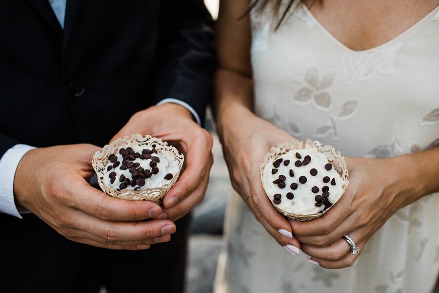 NYC-BROOKLYN-BRIDGE-PARK-DUMB0ELOPEMENT-INTIMATE-WEDDING-CEREMONY-CONBON-0070.jpg