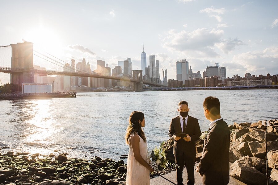 NYC-BROOKLYN-BRIDGE-PARK-DUMB0ELOPEMENT-INTIMATE-WEDDING-CEREMONY-CONBON-0021.jpg