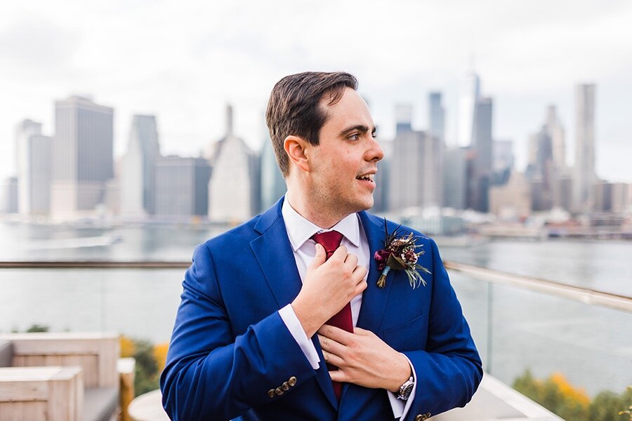 NYC-ELOPEMENT-MICRO-WEDDING-1-HOTEL-BROOKLYN-BRIDGE-DUMBO-ENGAGEMENT-PHOTOS-0015.jpg