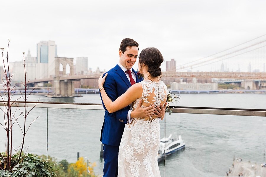 NYC-ELOPEMENT-MICRO-WEDDING-1-HOTEL-BROOKLYN-BRIDGE-DUMBO-ENGAGEMENT-PHOTOS-0019.jpg