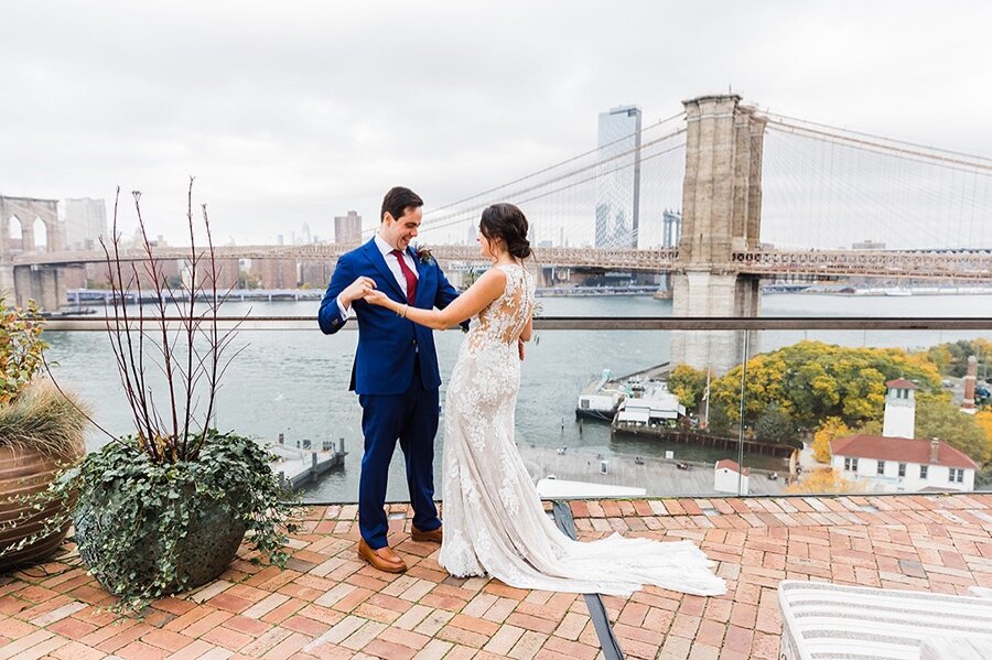 NYC-ELOPEMENT-MICRO-WEDDING-1-HOTEL-BROOKLYN-BRIDGE-DUMBO-ENGAGEMENT-PHOTOS-0022.jpg