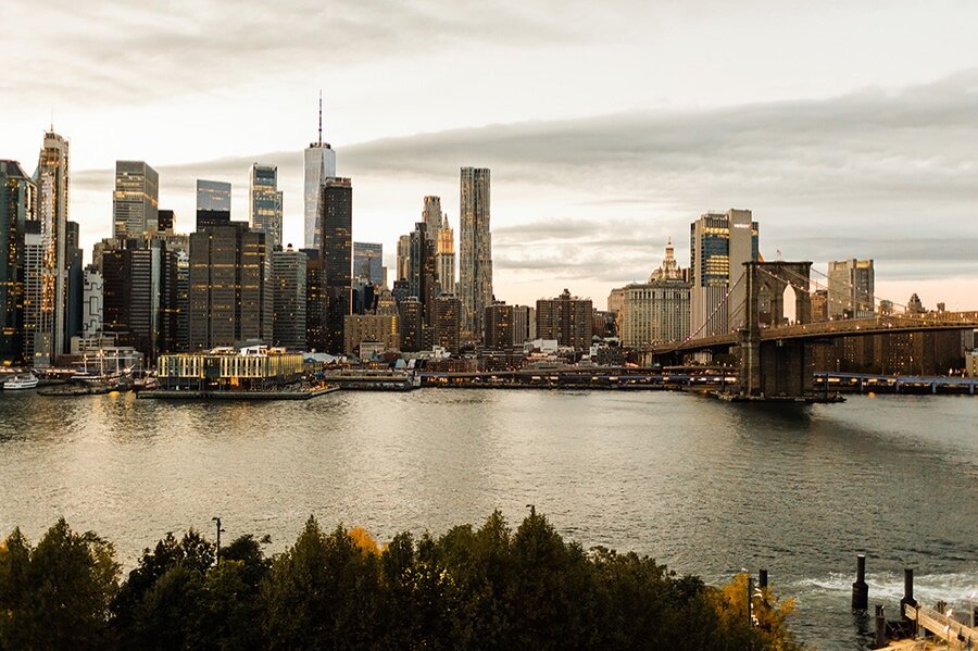 NYC-ELOPEMENT-MICRO-WEDDING-1-HOTEL-BROOKLYN-BRIDGE-DUMBO-ENGAGEMENT-PHOTOS-0109.jpg