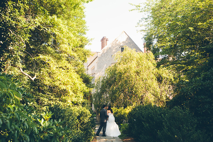 NEW-YORK-CITY-WEDDING-PHOTOGRAPHER-BROOKLYN-CENTRAL-PARK-ENGAGEMENT-PHOTOGRAPHY-CYNTHIACHUNG-BRIDE-AND-GROOM-0051.jpg