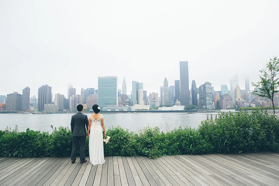 NYC-LOCATIONS-OUTDOOR-WEDDING-CEREMONY-LOCATIONS-GANTRY-STATE-PARK.jpg