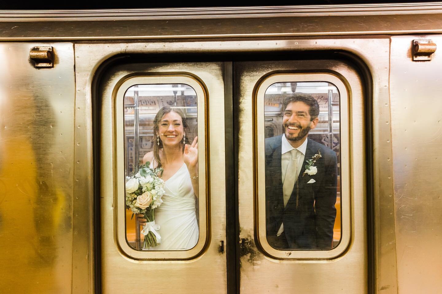 When the subway door LITERALLY closes on your face 😂 / don&rsquo;t worry, met up with them again at the next stop hahah!! 

#nycsubway #nycweddings #nycelopement