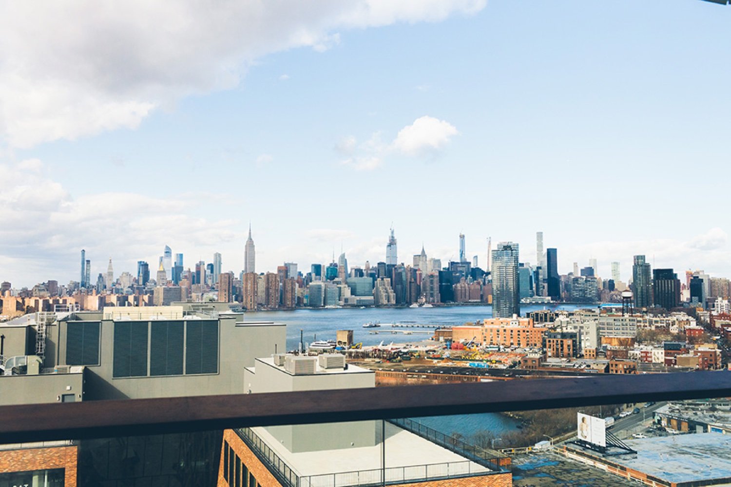 13_NEW-YORK-CITY-ELOPEMENT-BROOKLYN-URBAN-STYLE-WEDDING-WILLIAM-VALE-HOTEL-CITYHALL-DOMINO-PARK-EAST-RIVER-PARK-BRIDE-0072.jpg